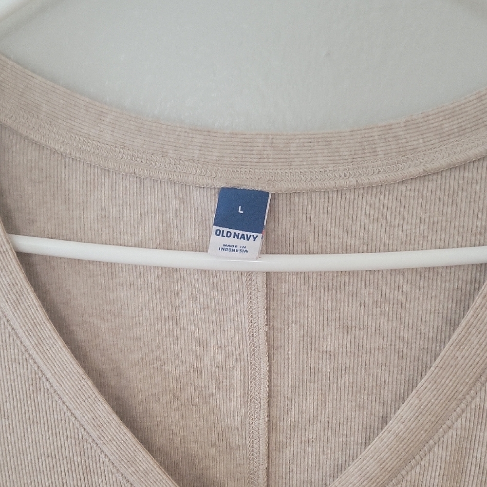 Old Navy Women's Beige Sweater